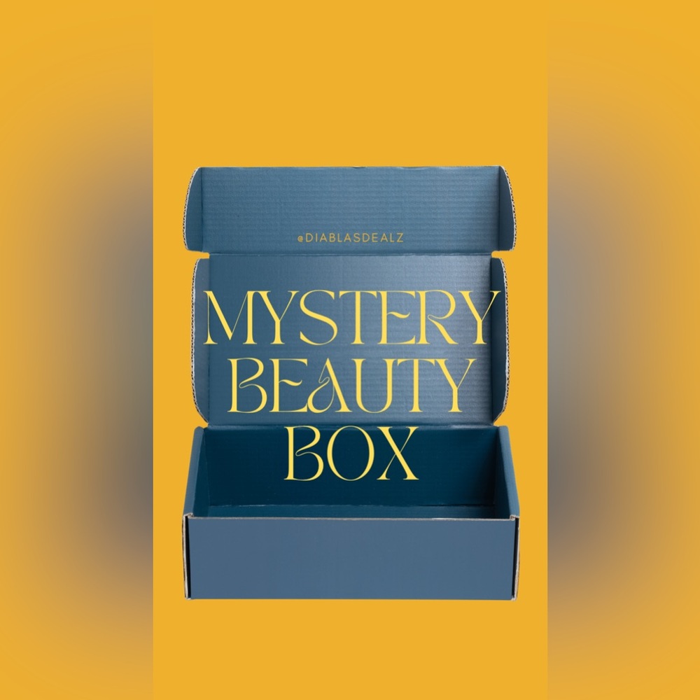 DiablasDealz Mystery PROFESSIONAL Beauty Box - Picture 1 of 6